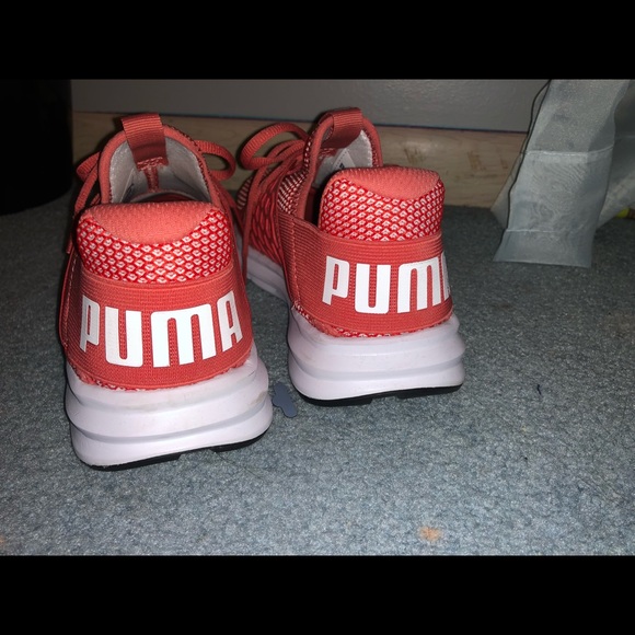 PUMA - Picture 4 of 7